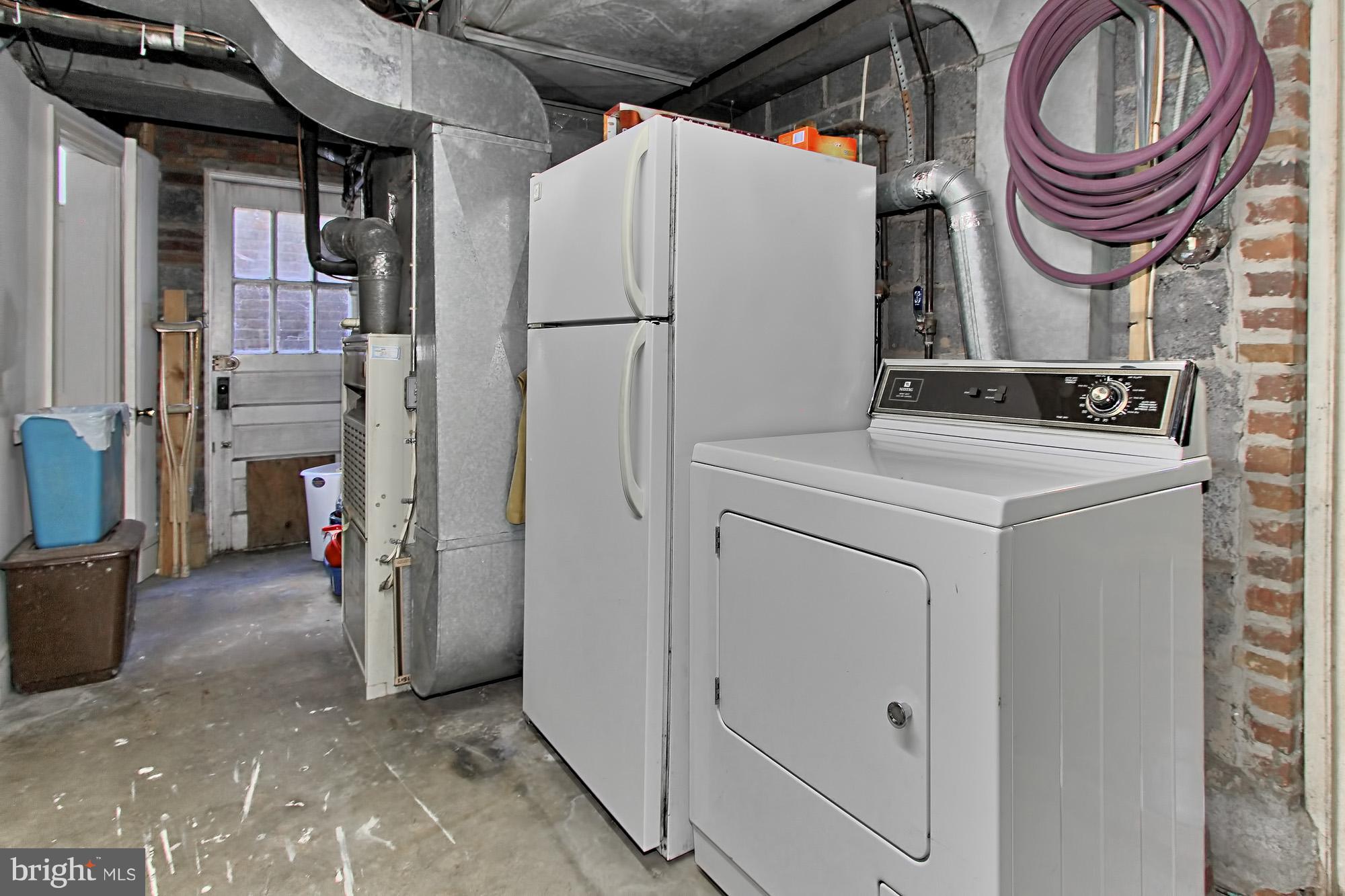 LYON VILLAGE - Residential