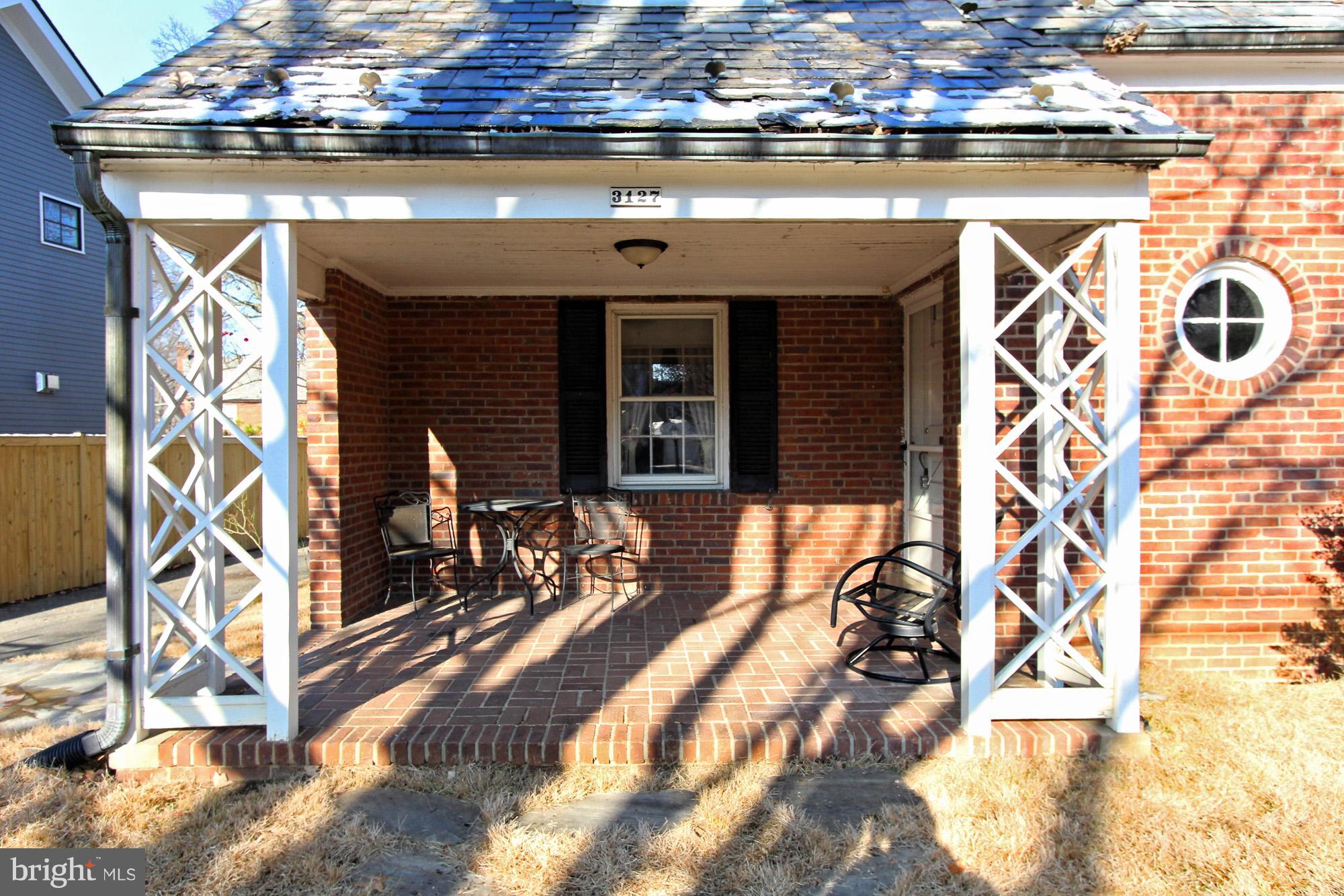 LYON VILLAGE - Residential