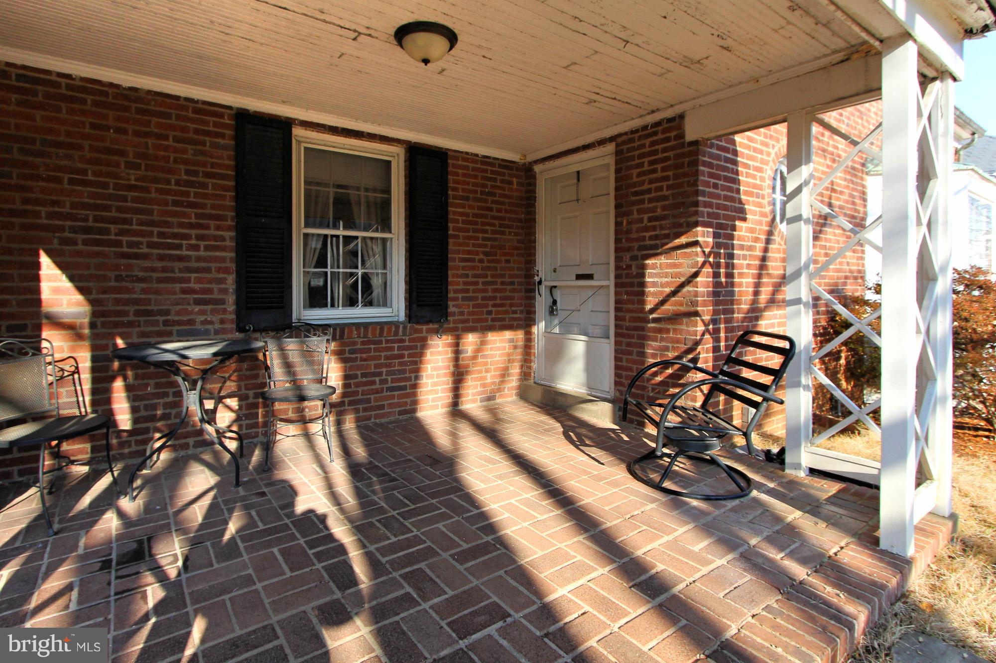 LYON VILLAGE - Residential