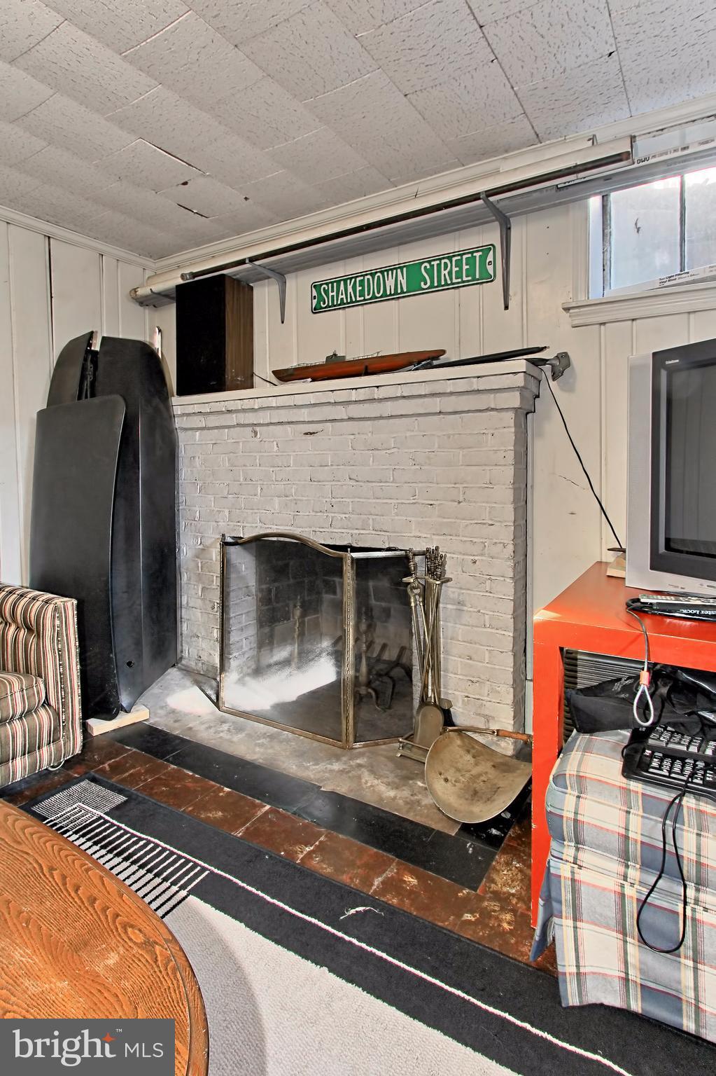 LYON VILLAGE - Residential