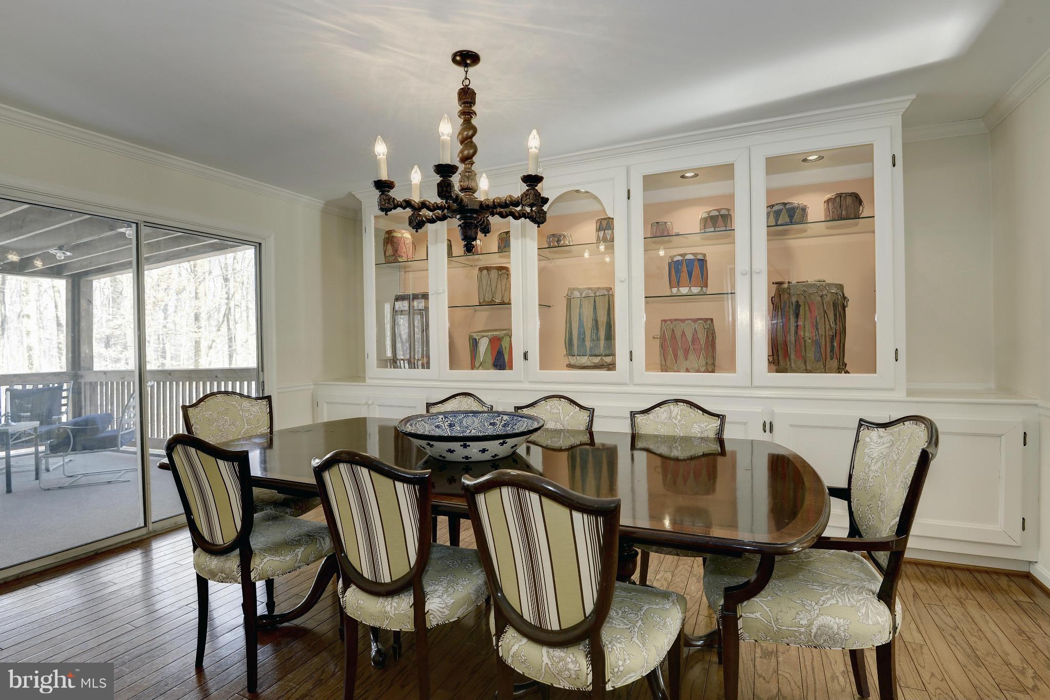 LANGLEY OAKS - Residential