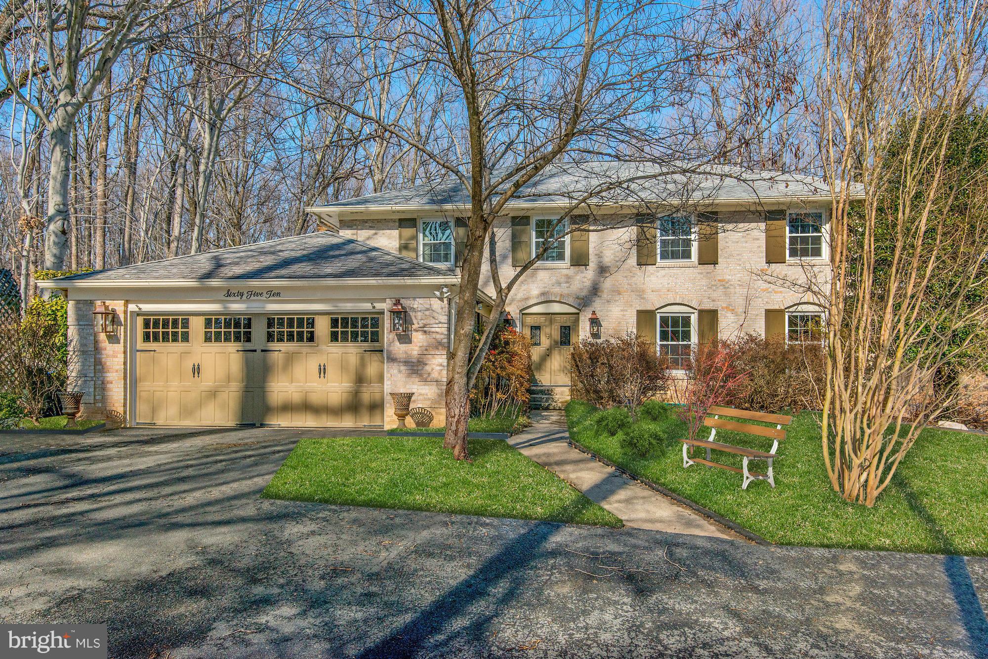 LANGLEY OAKS - Residential