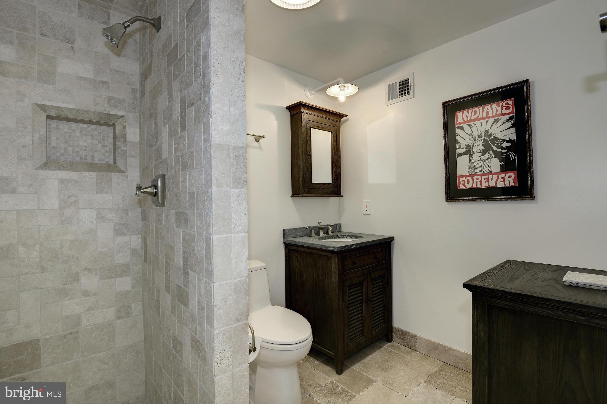 LANGLEY OAKS - Residential