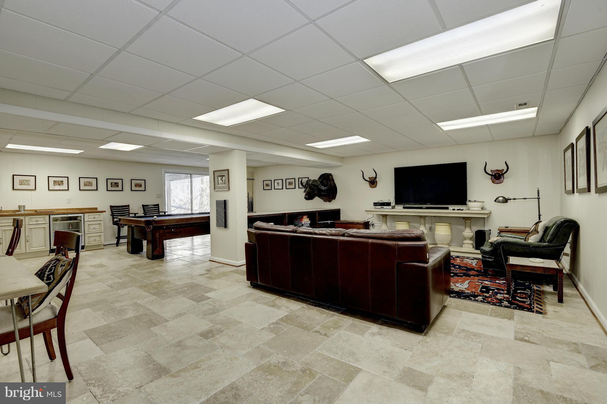 LANGLEY OAKS - Residential