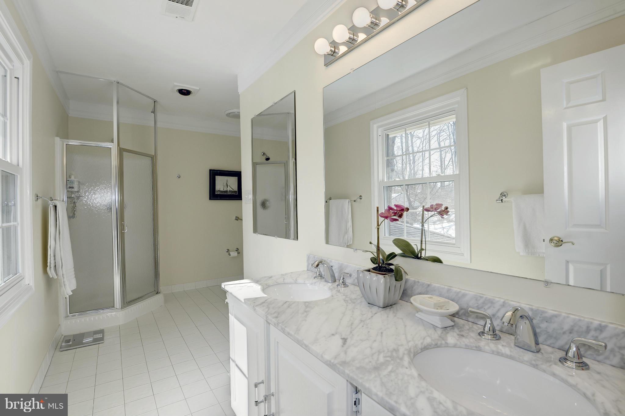 LANGLEY OAKS - Residential