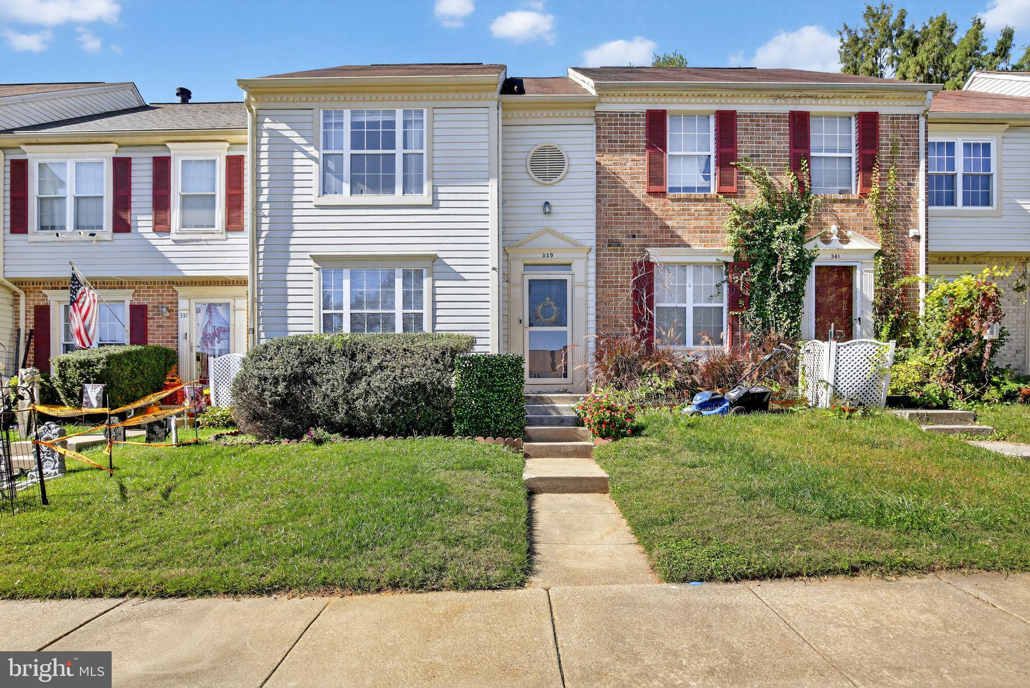 CONSTANT FRIENDSHIP - Residential Lease