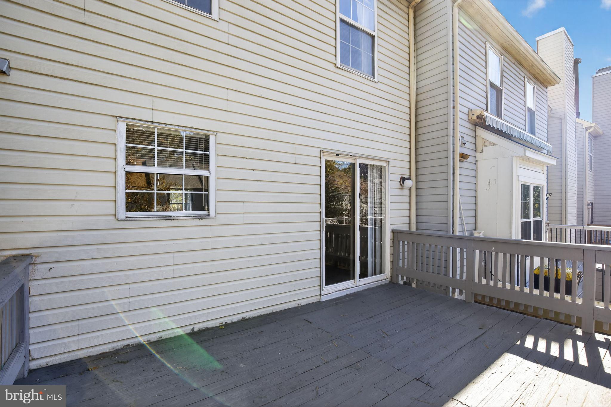 CONSTANT FRIENDSHIP - Residential Lease