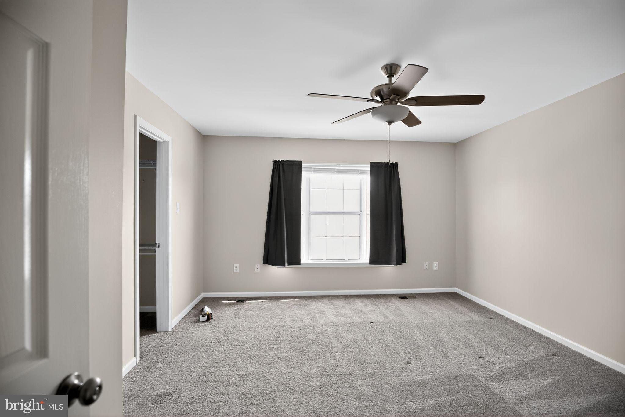 CONSTANT FRIENDSHIP - Residential Lease