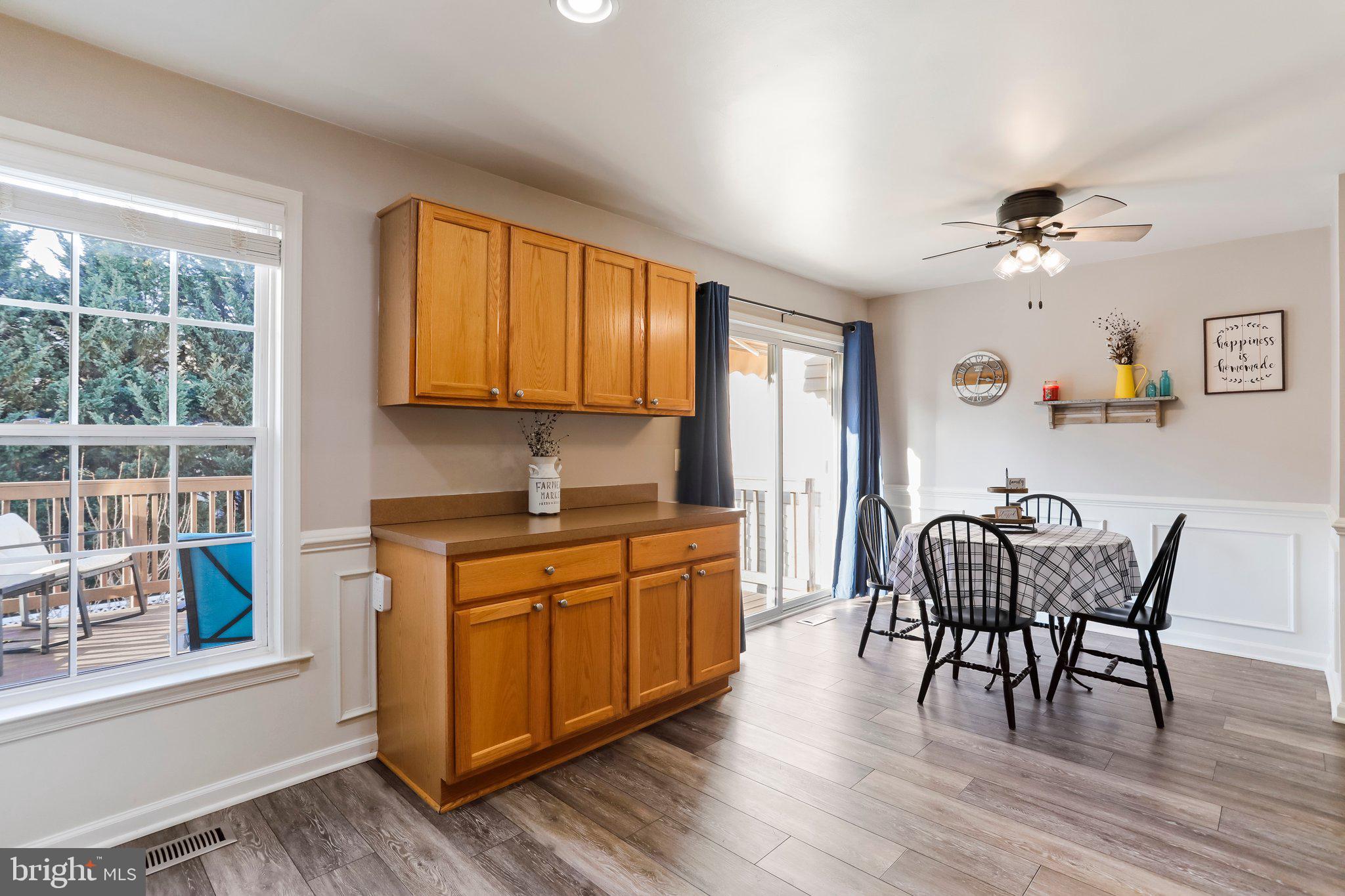 LAKELAND PLACE - Residential Lease