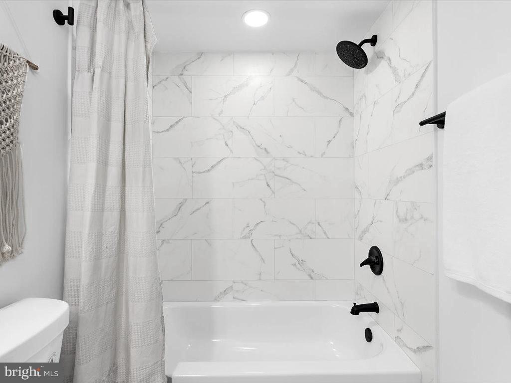 PIKESVILLE - Residential