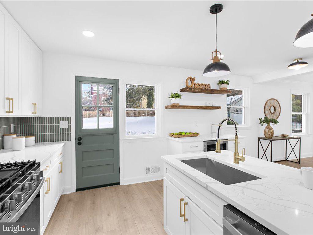 PIKESVILLE - Residential