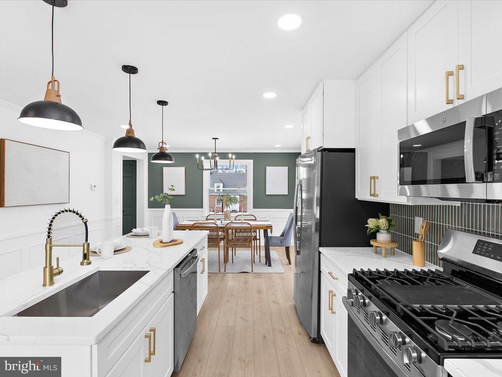 PIKESVILLE - Residential