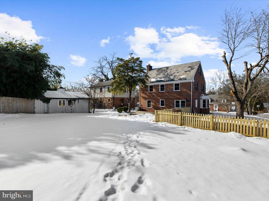 PIKESVILLE - Residential