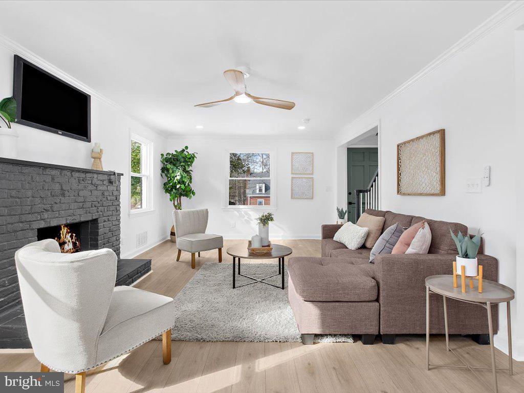 PIKESVILLE - Residential