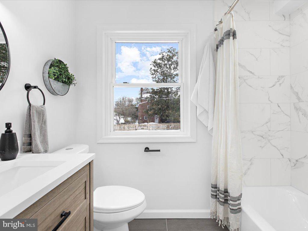 PIKESVILLE - Residential