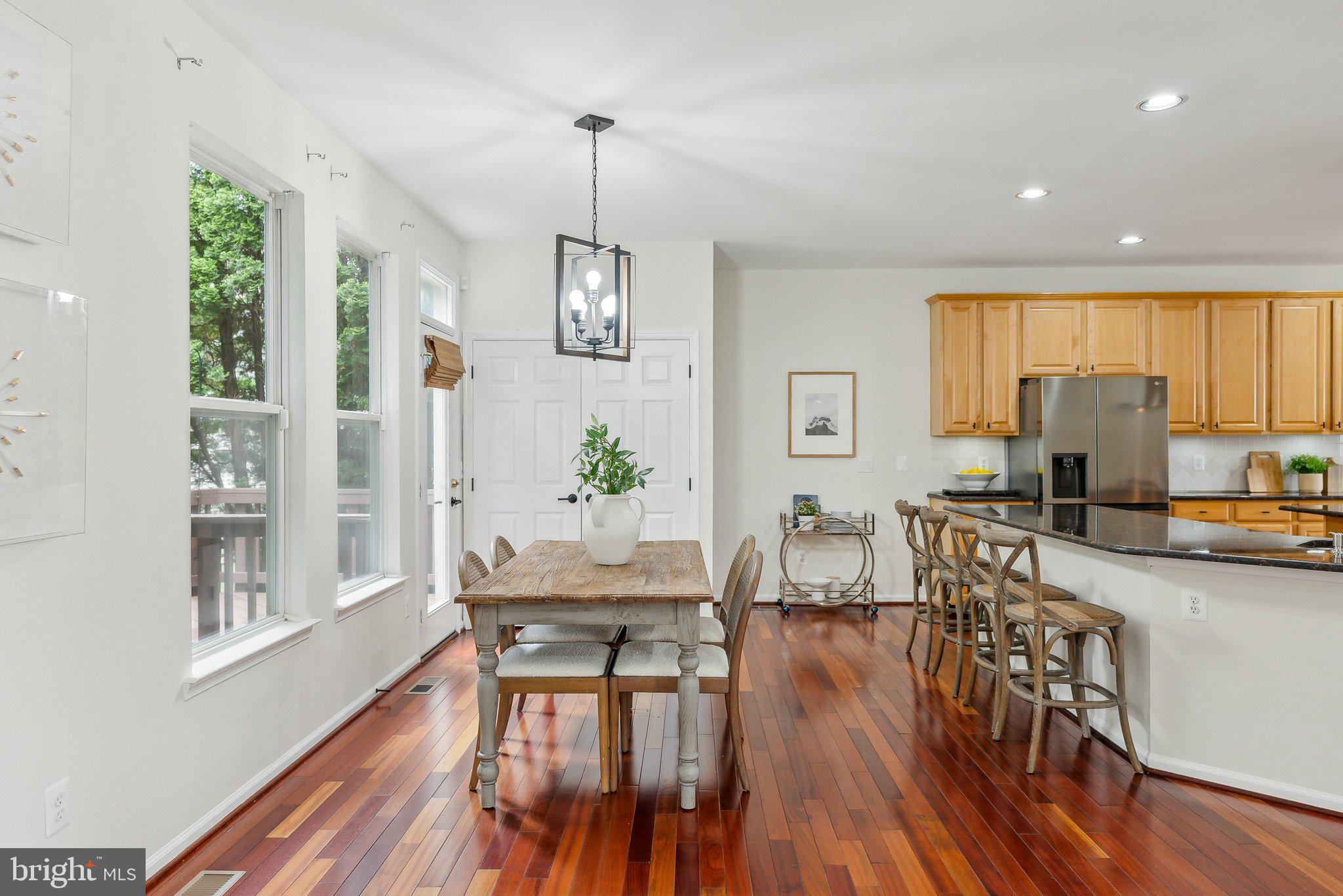 3005 ROSE ARBOR COURT