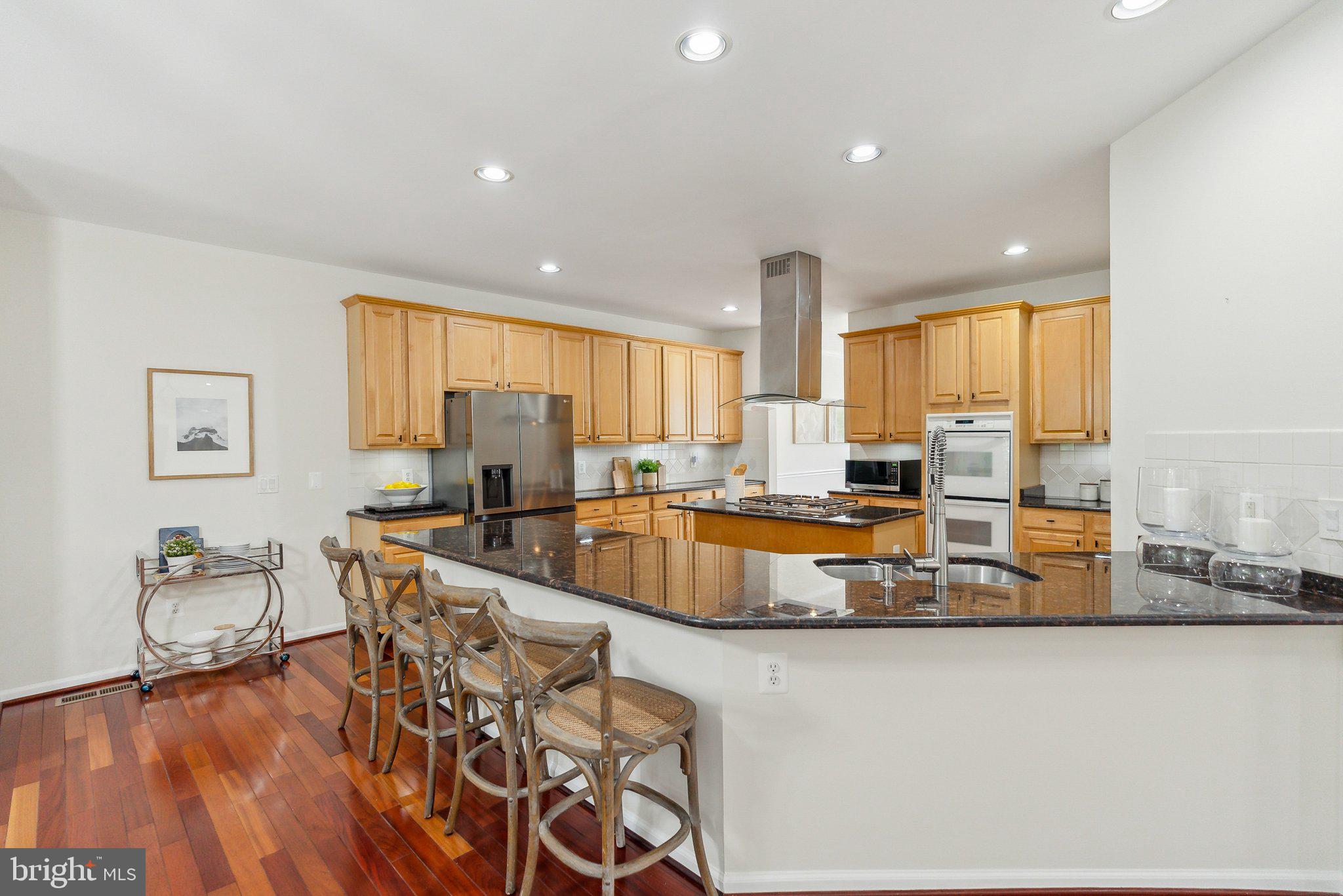 3005 ROSE ARBOR COURT