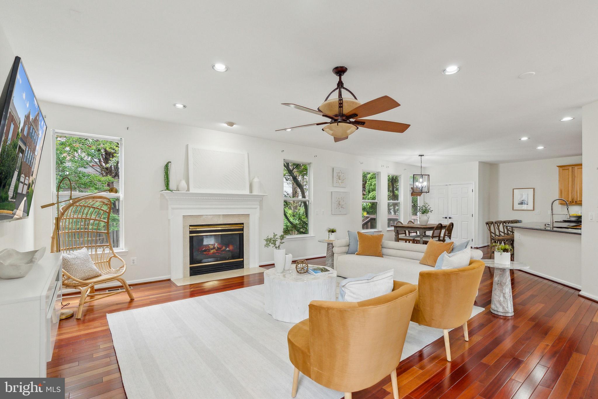 3005 ROSE ARBOR COURT