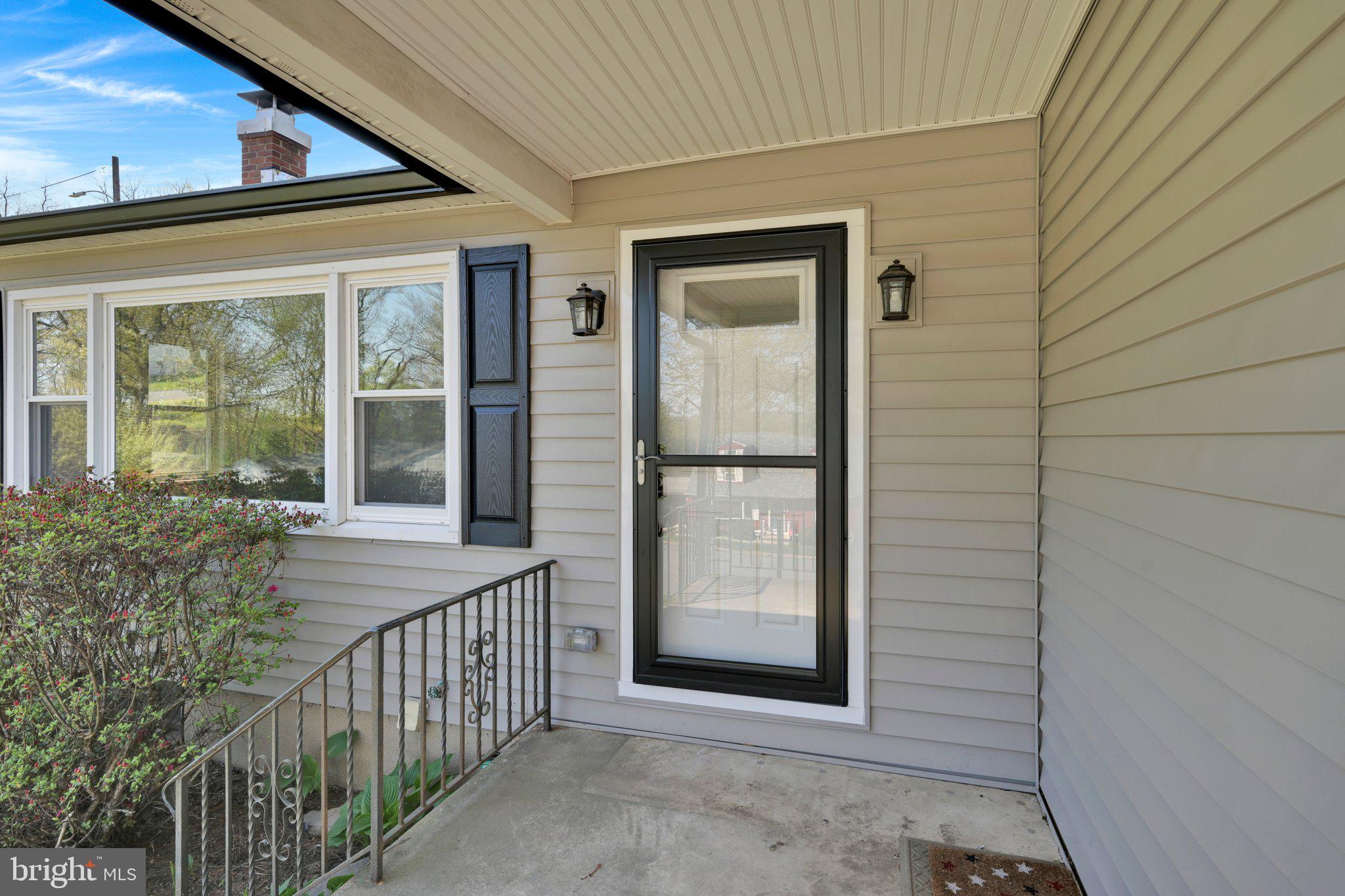 127 MAHANTONGO DRIVE