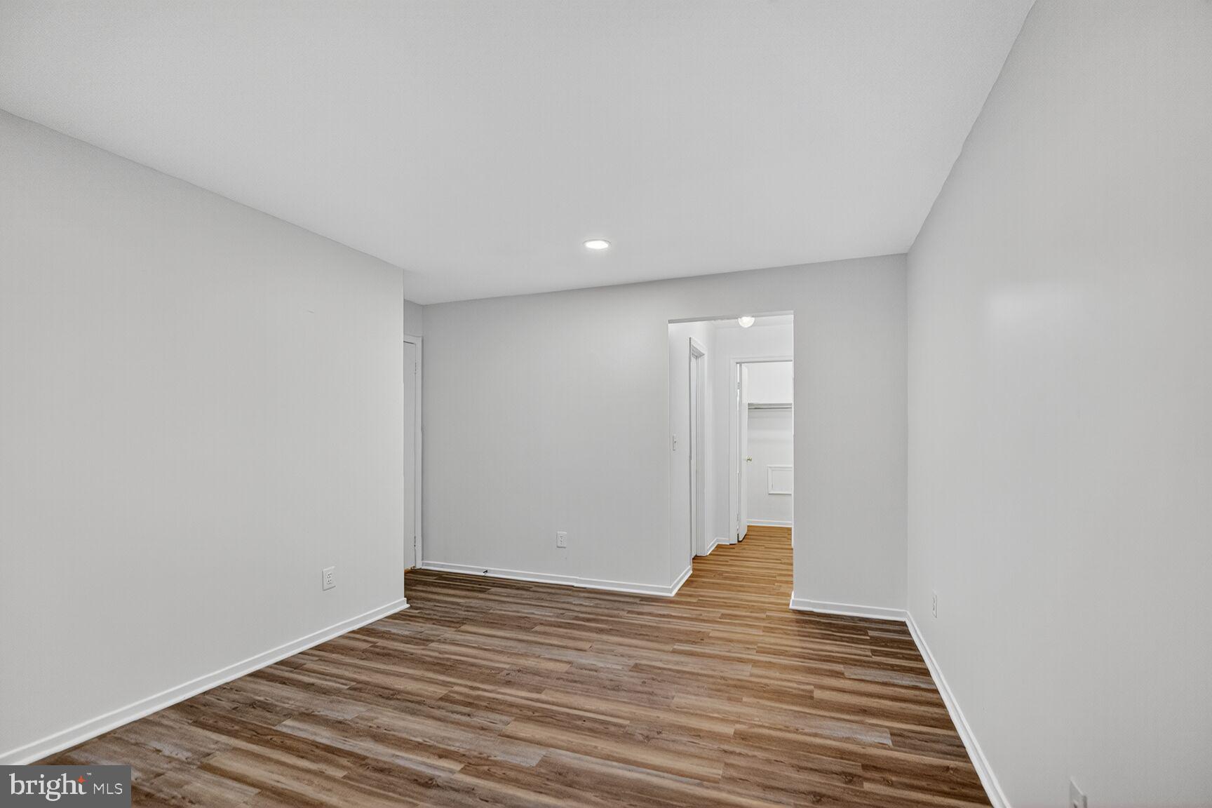 POTOMAC GROVE - Residential Lease