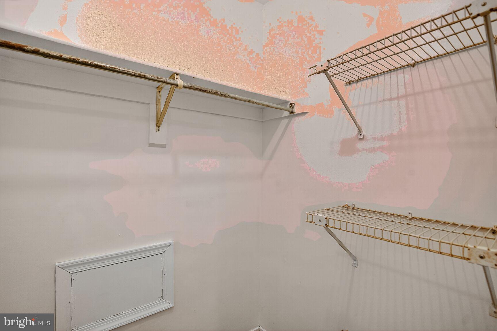 POTOMAC GROVE - Residential Lease