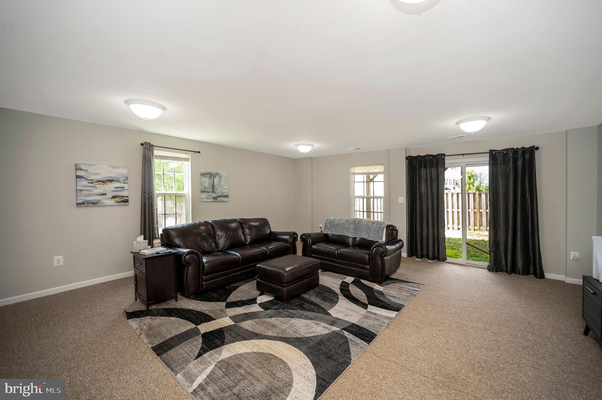 LAFAYETTE CROSSING - Residential