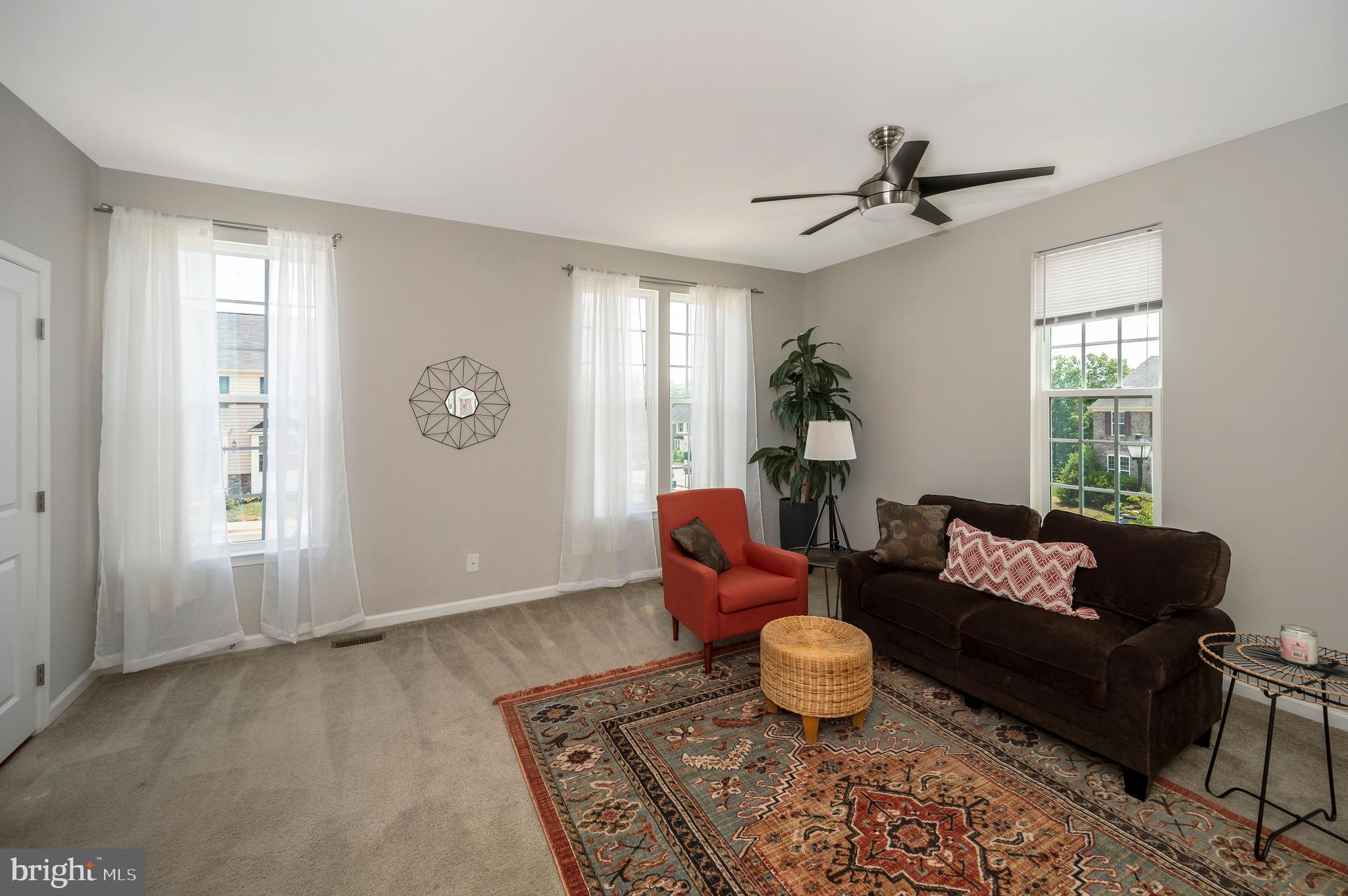 LAFAYETTE CROSSING - Residential