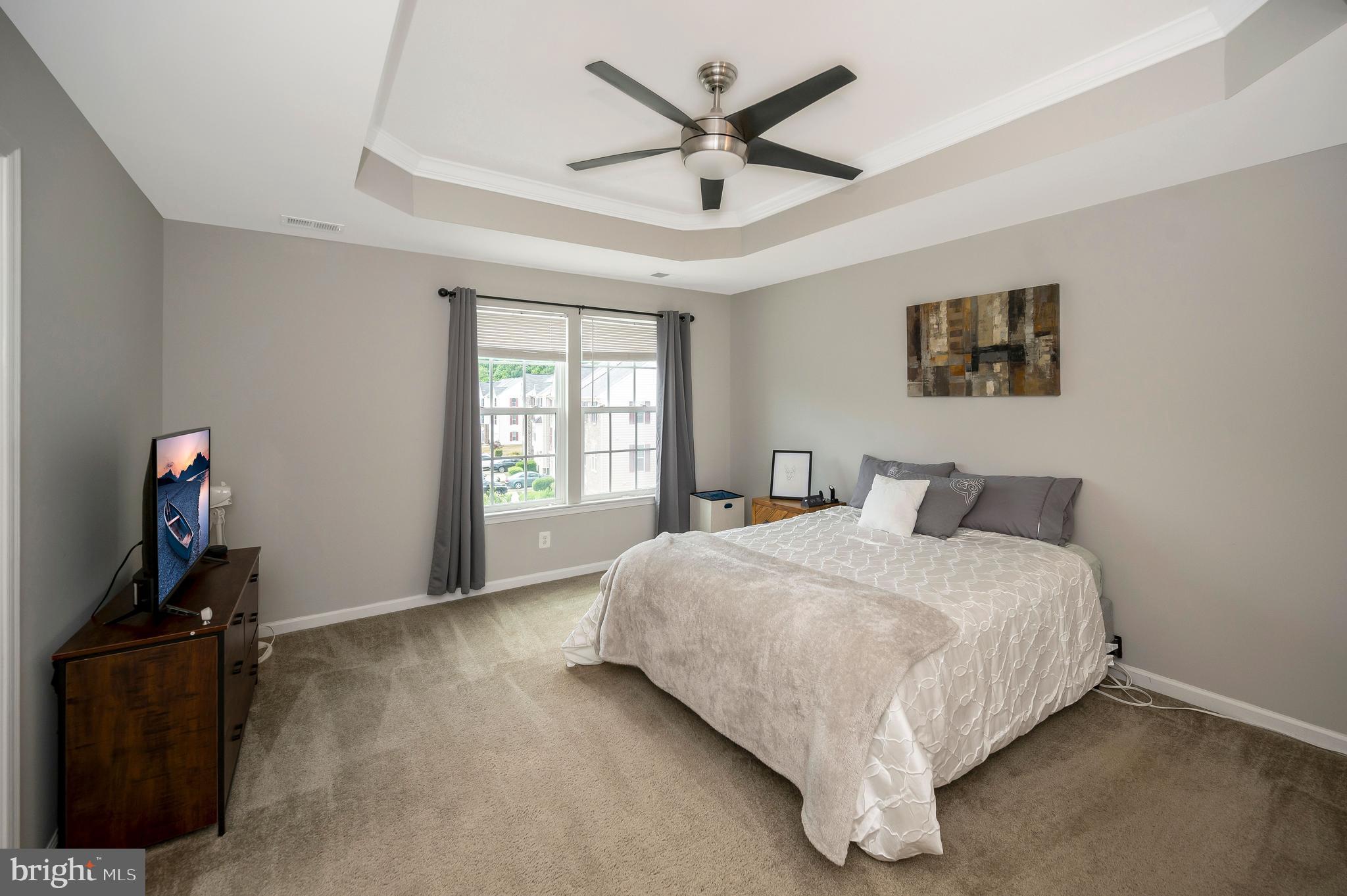 LAFAYETTE CROSSING - Residential