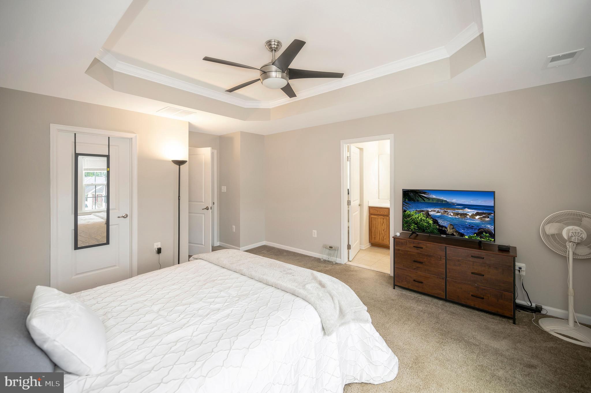 LAFAYETTE CROSSING - Residential