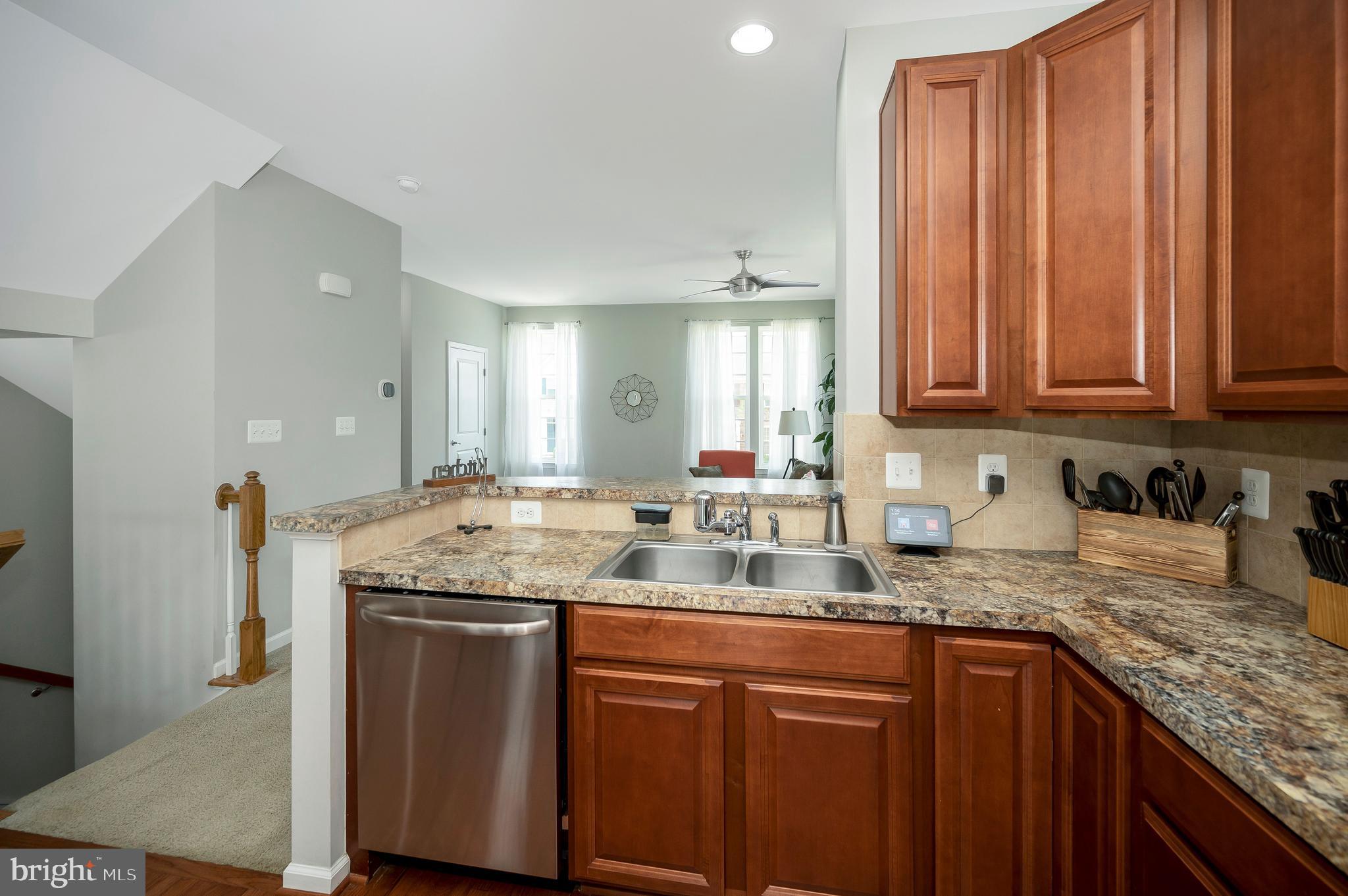 LAFAYETTE CROSSING - Residential