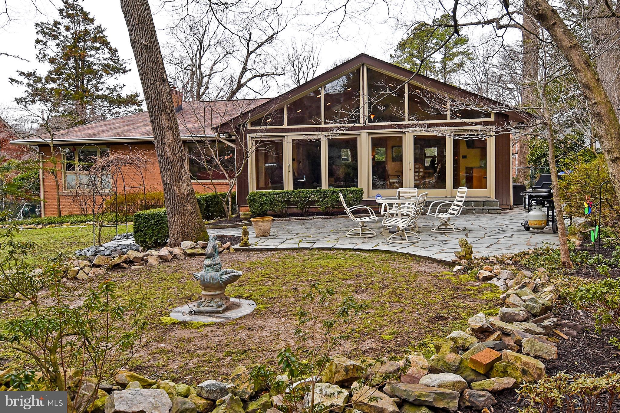 GOLF CLUB MANOR - Residential