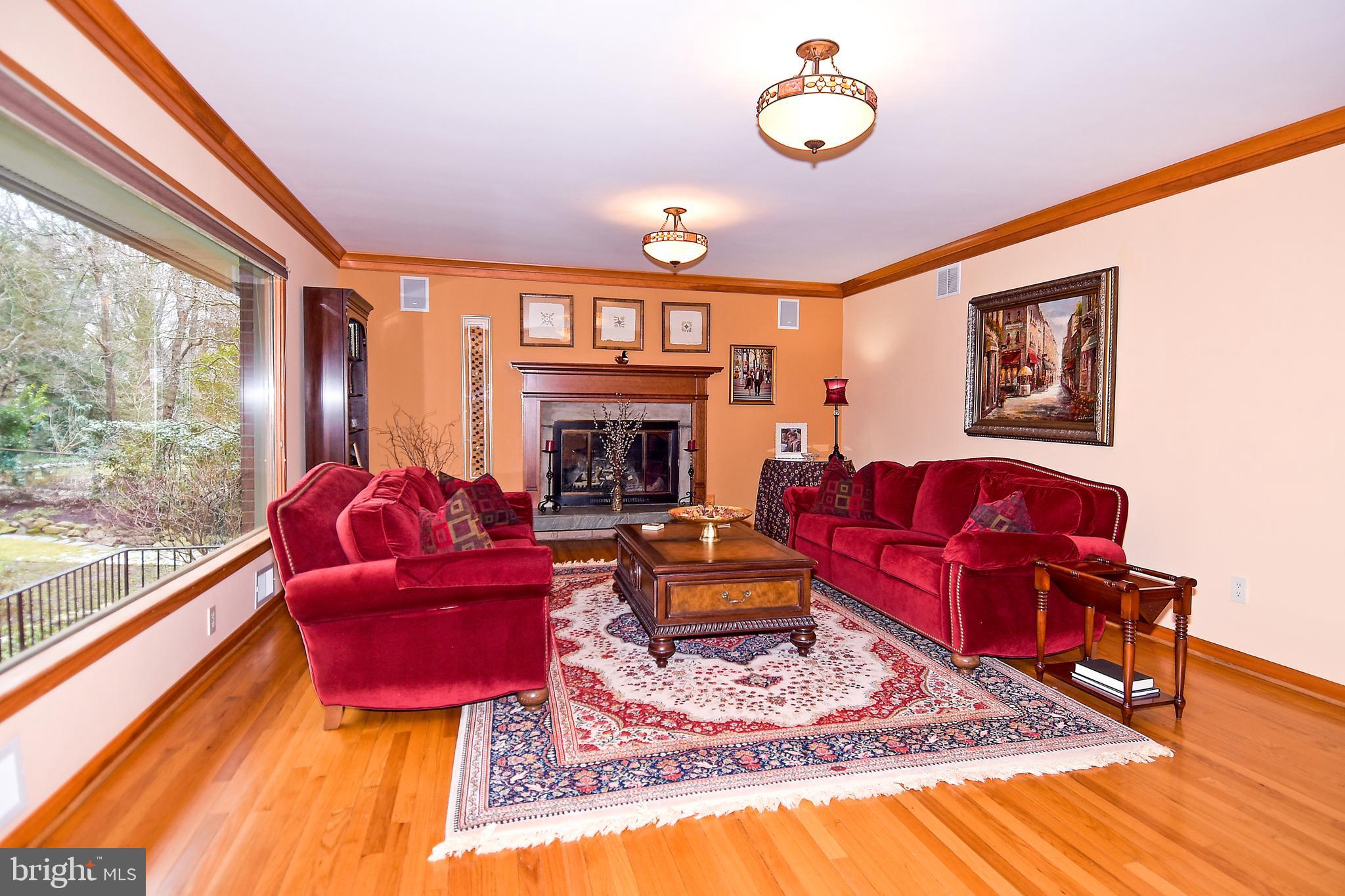 GOLF CLUB MANOR - Residential