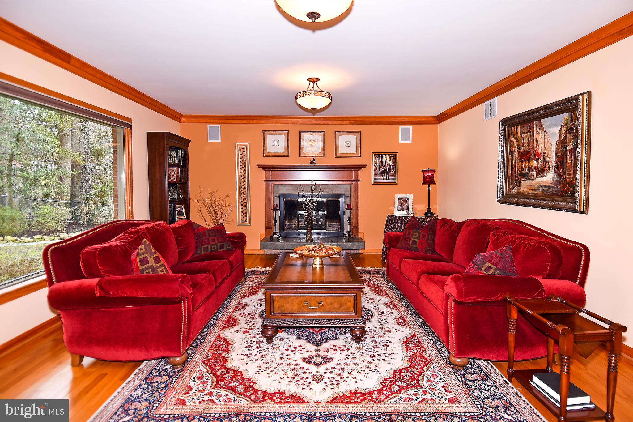 GOLF CLUB MANOR - Residential