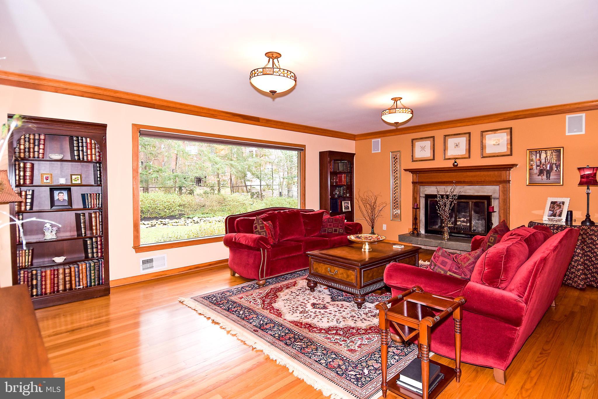 GOLF CLUB MANOR - Residential