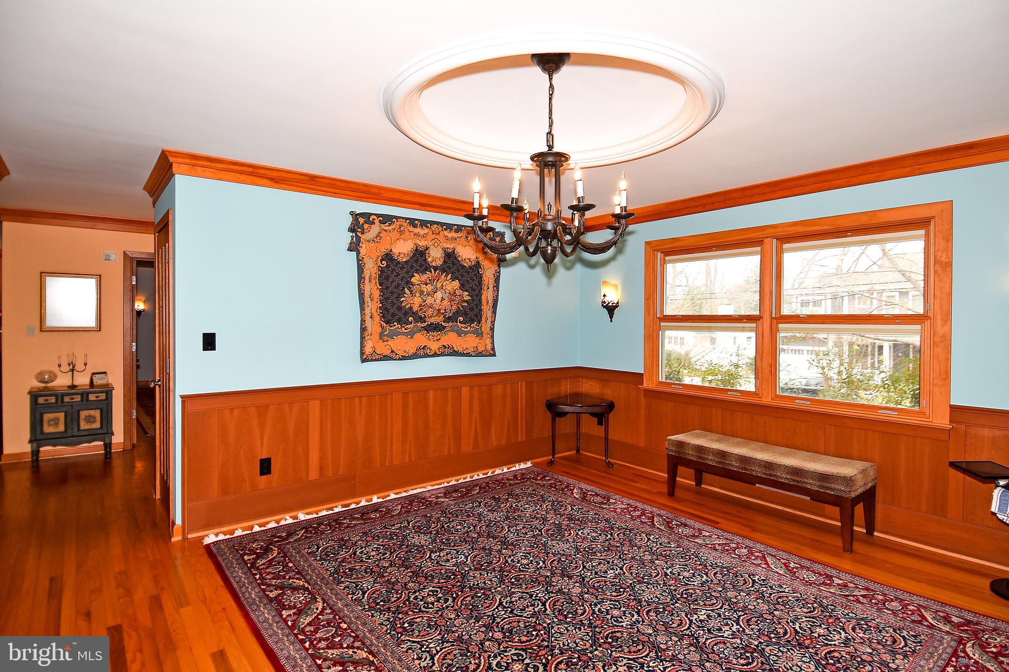 GOLF CLUB MANOR - Residential