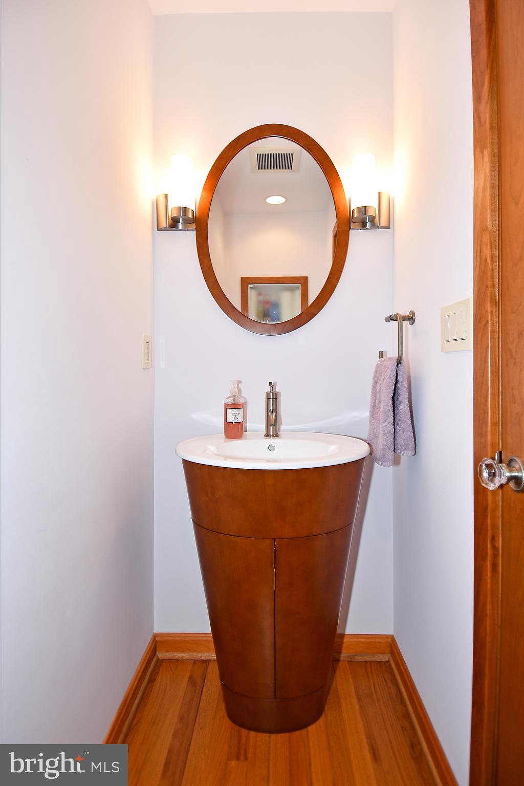 GOLF CLUB MANOR - Residential