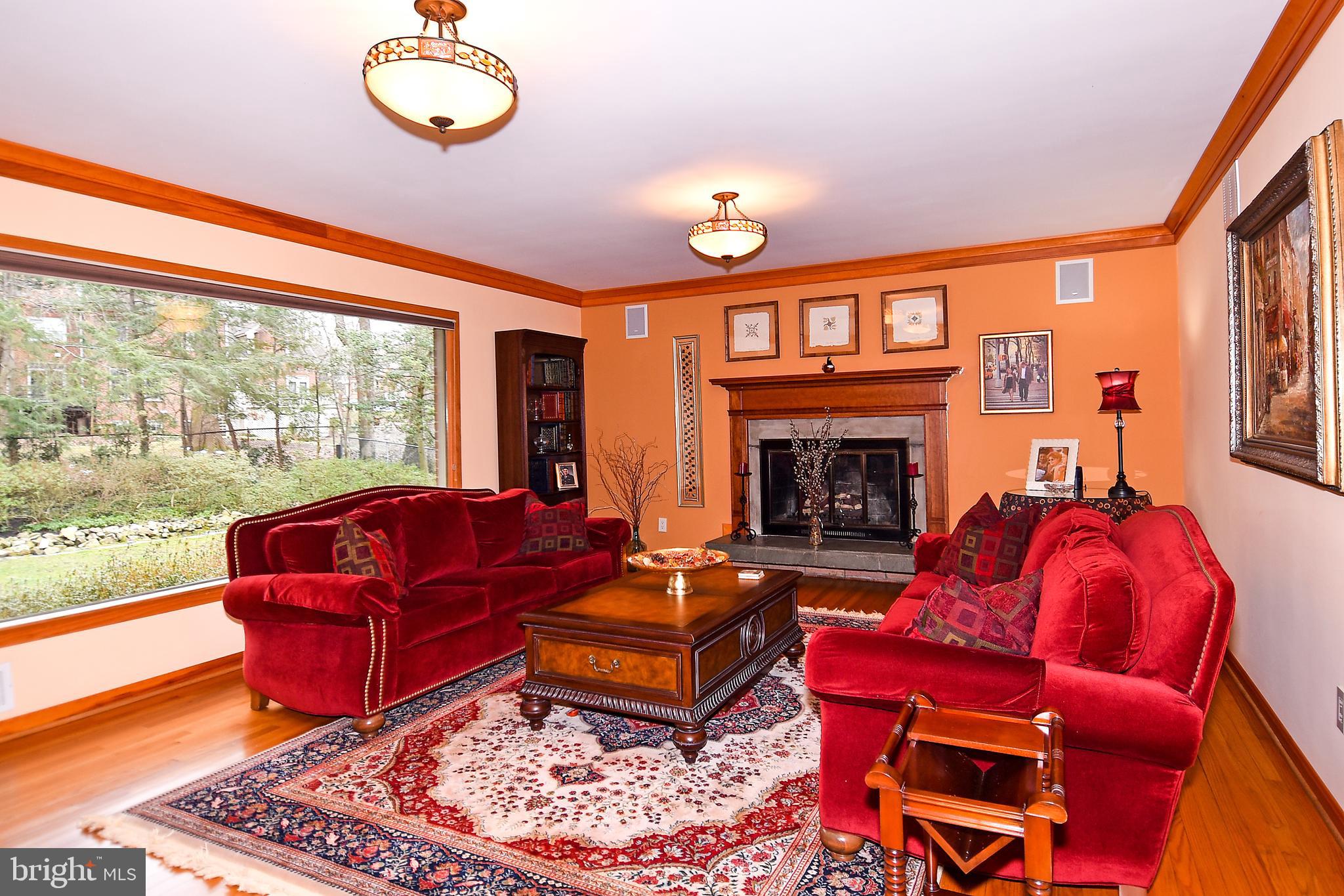 GOLF CLUB MANOR - Residential