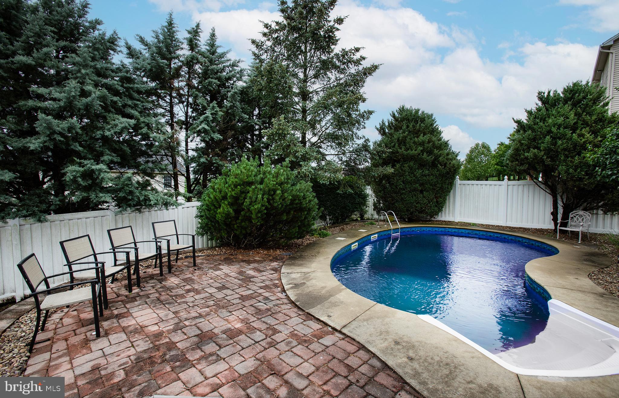 DEER PATH WOODS - Residential