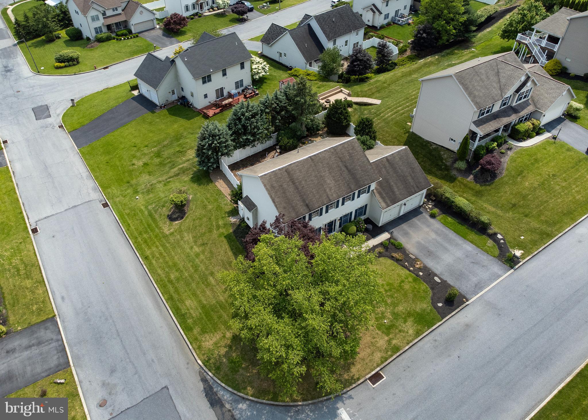 DEER PATH WOODS - Residential