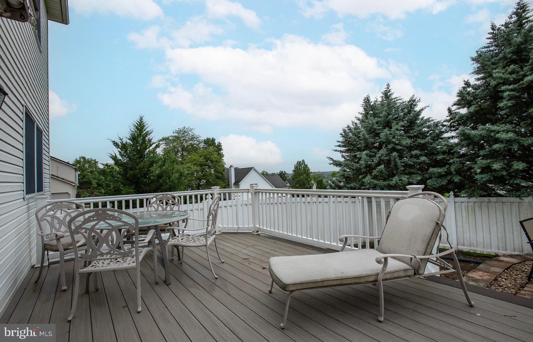 DEER PATH WOODS - Residential