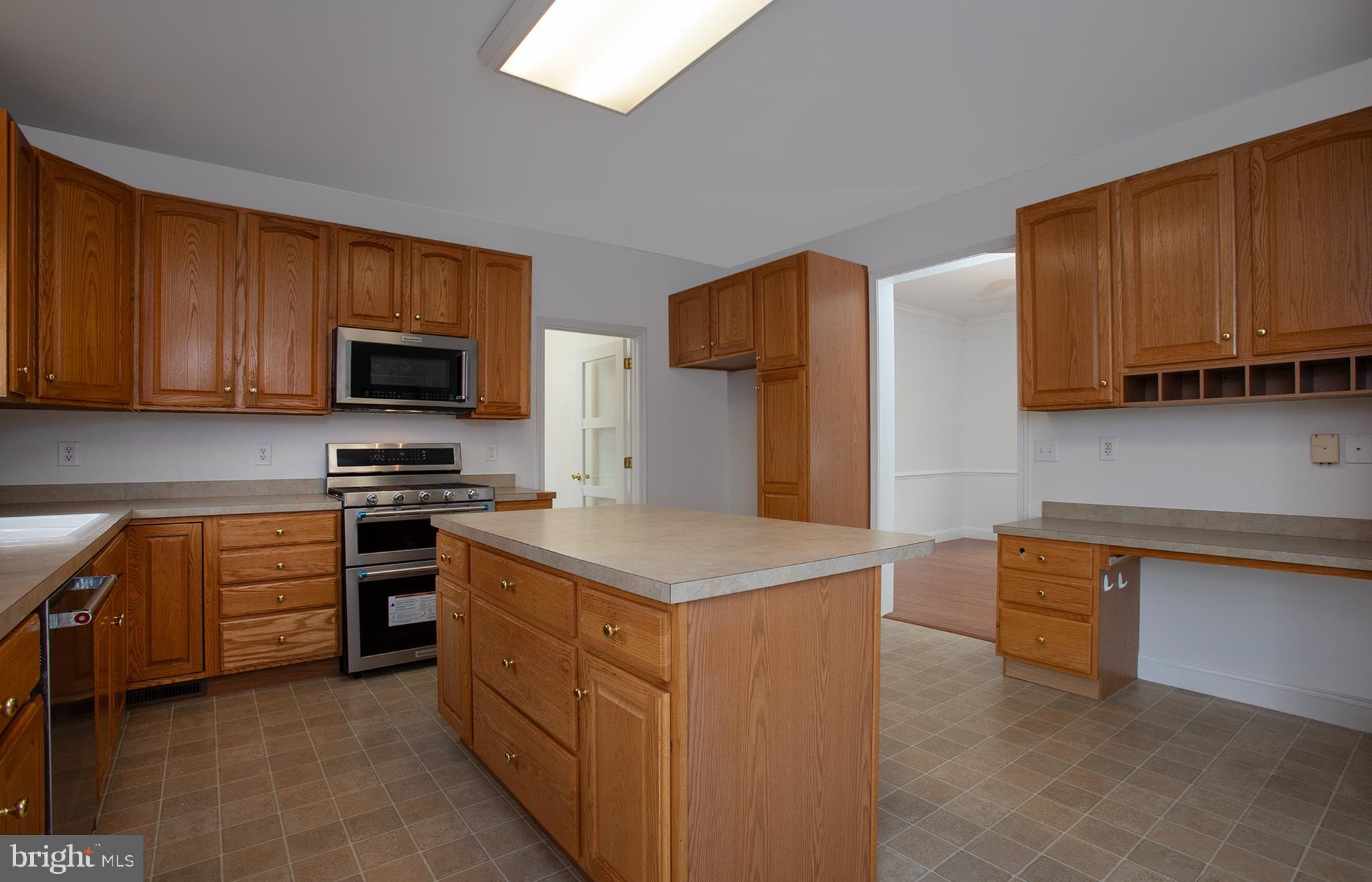 DEER PATH WOODS - Residential