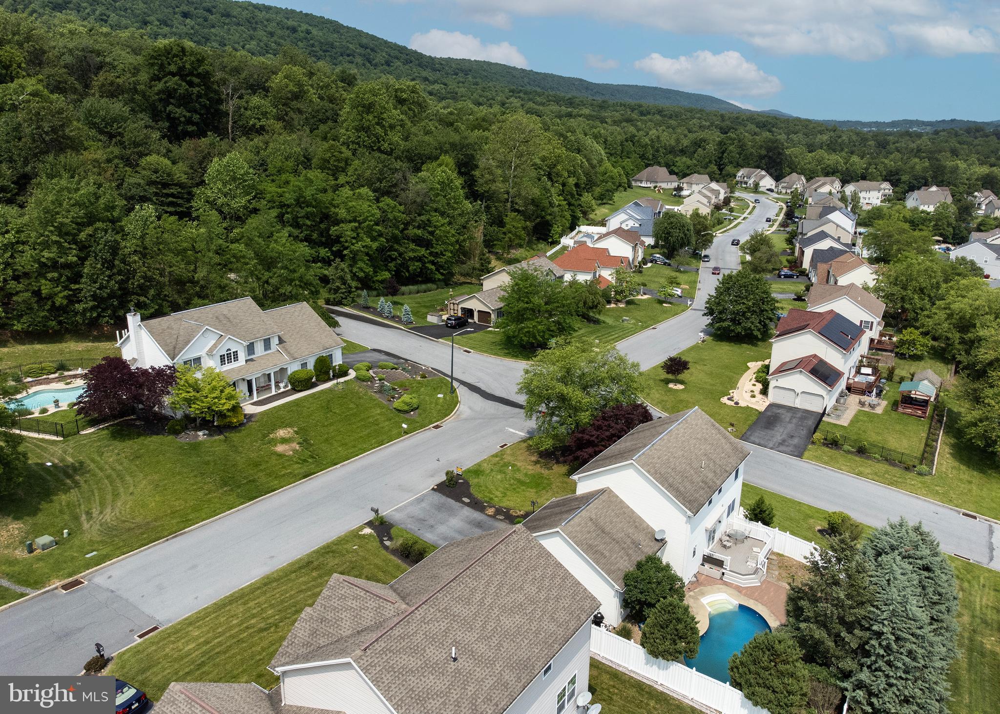 DEER PATH WOODS - Residential