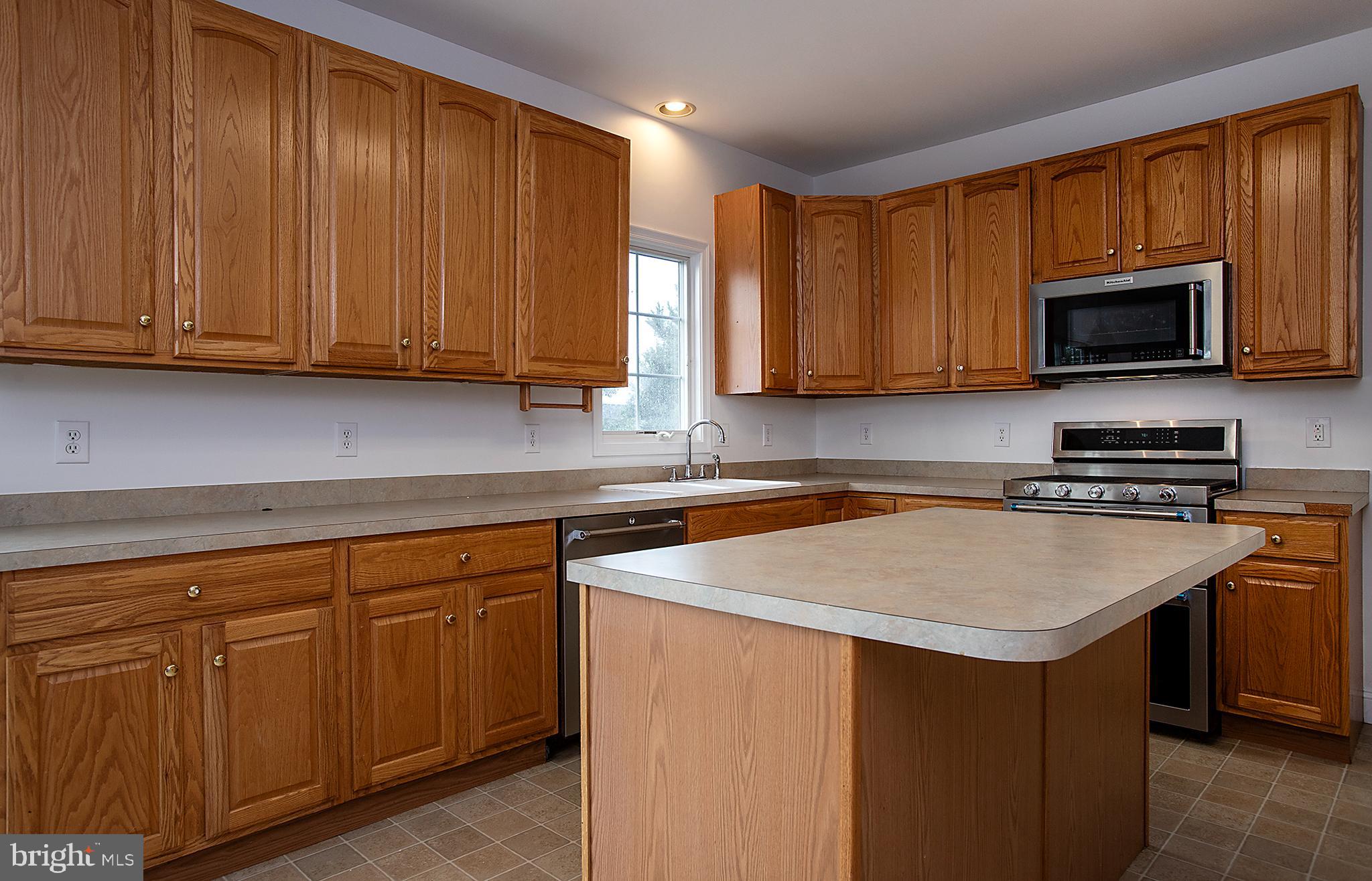 DEER PATH WOODS - Residential