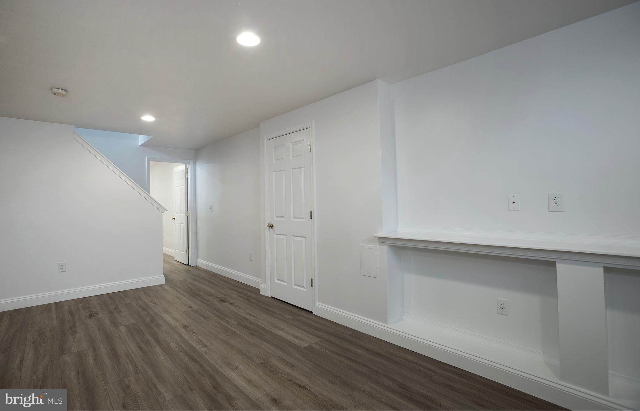 DEER PATH WOODS - Residential