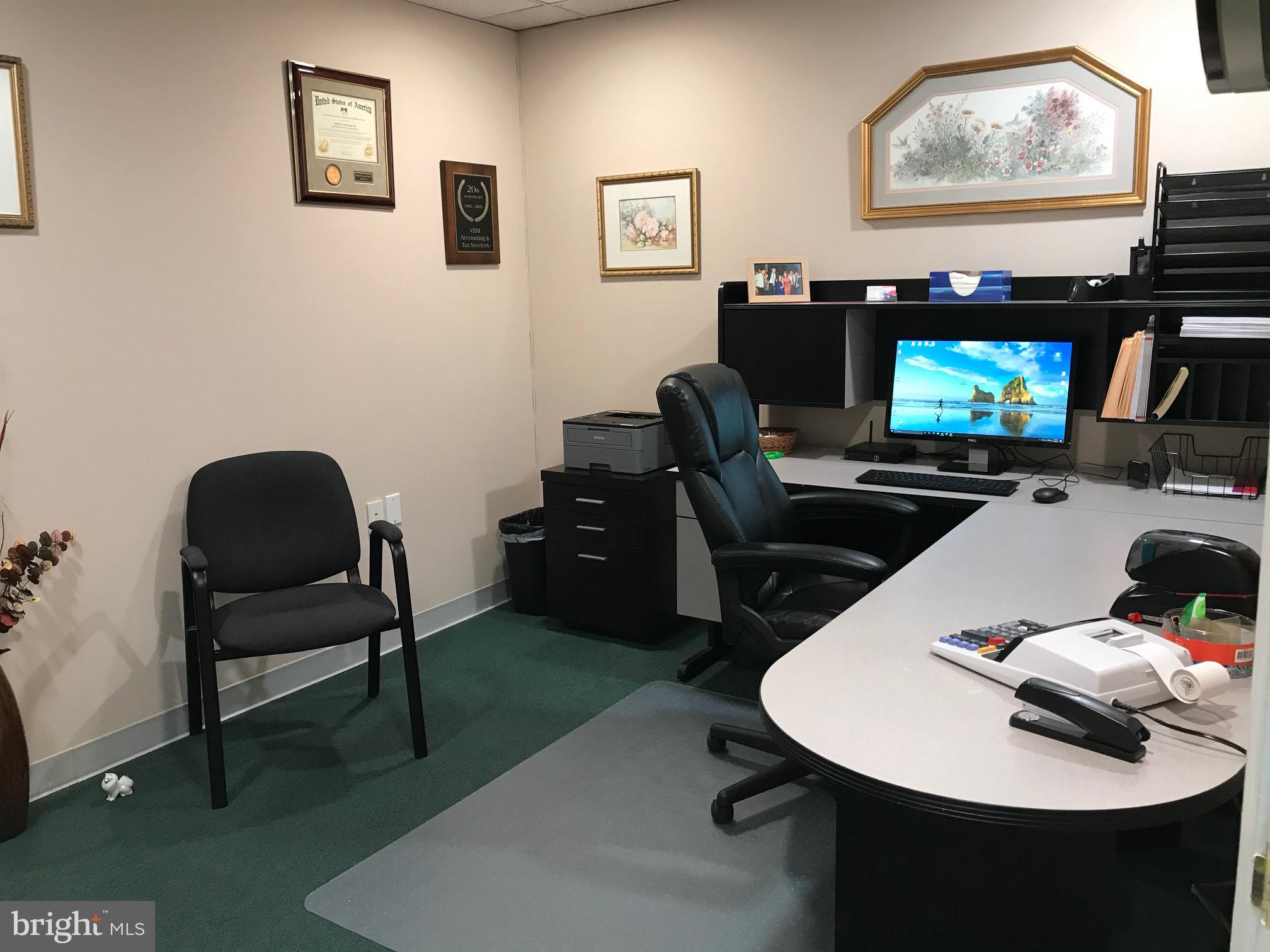 WASHINGTON PARK INDUSTRI - Commercial Lease