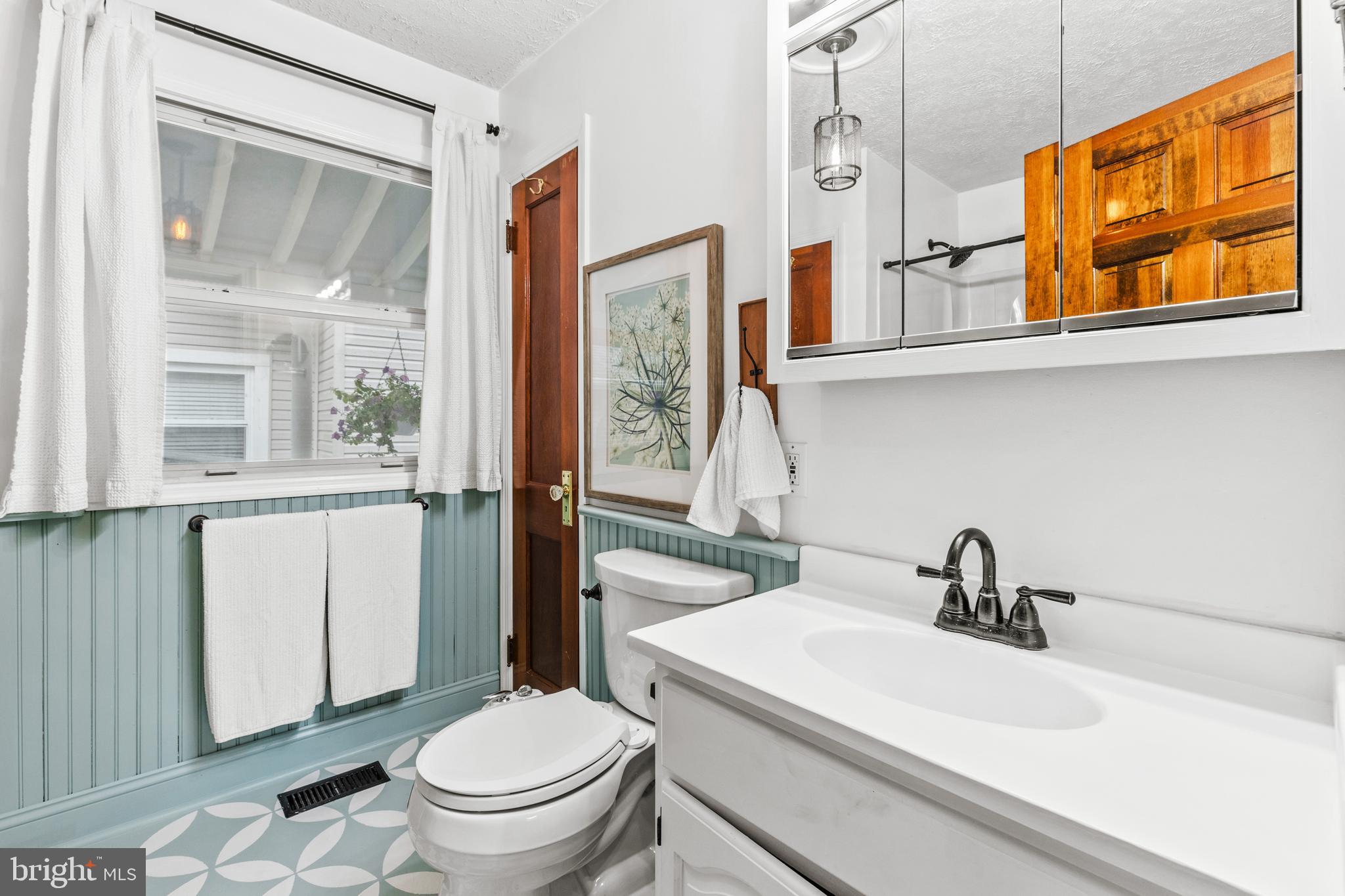 SYLVAN SHORES - Residential