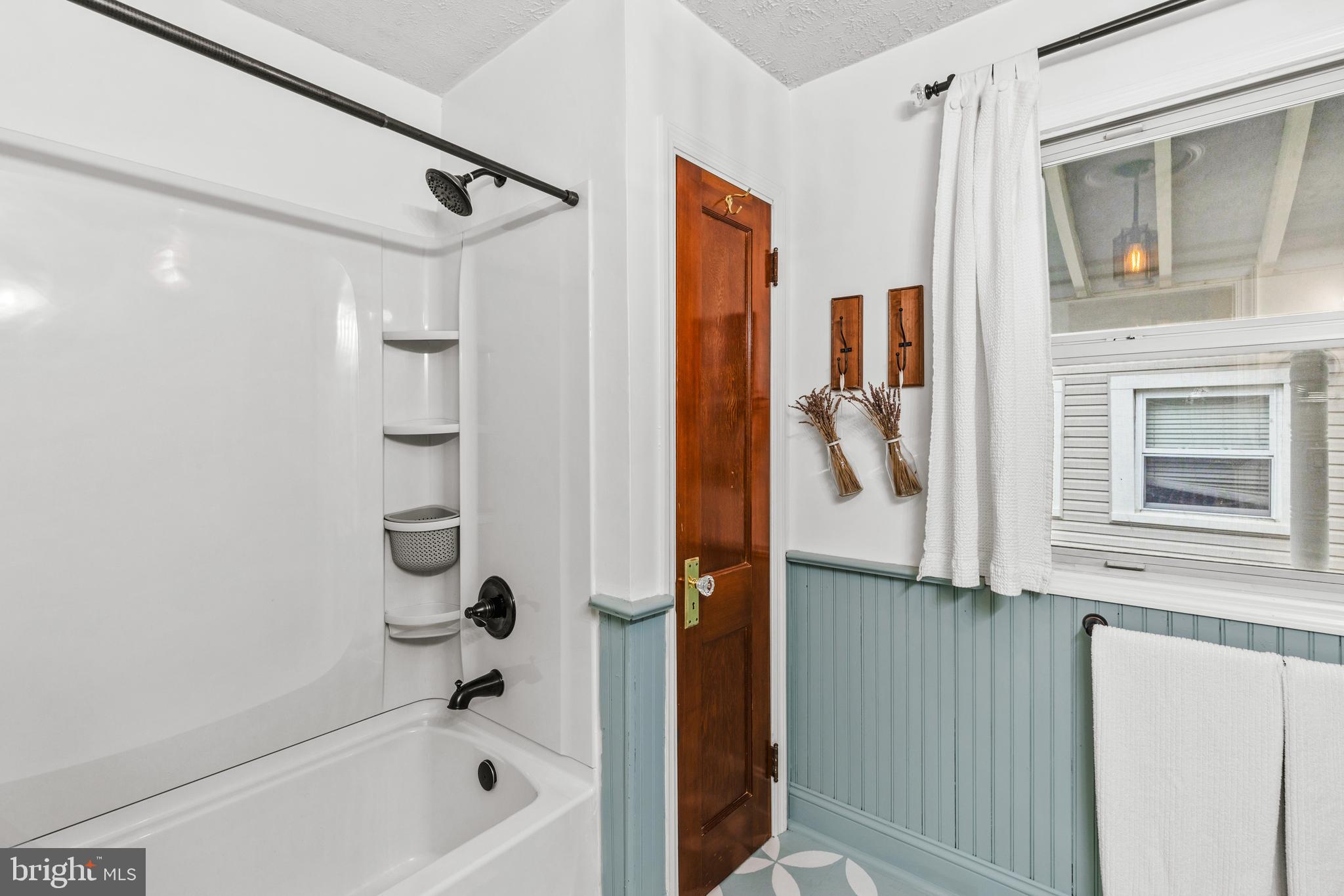 SYLVAN SHORES - Residential