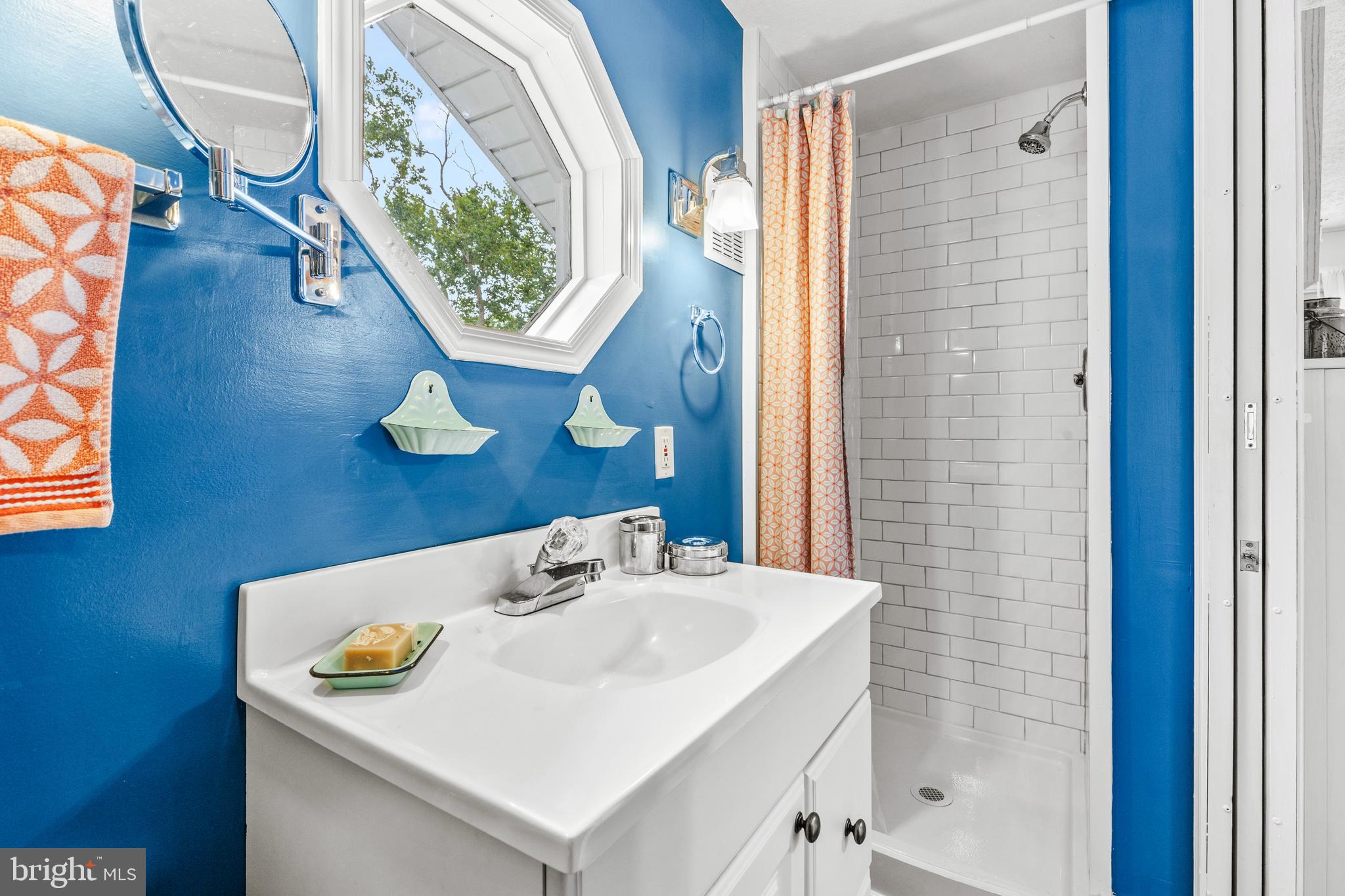 SYLVAN SHORES - Residential