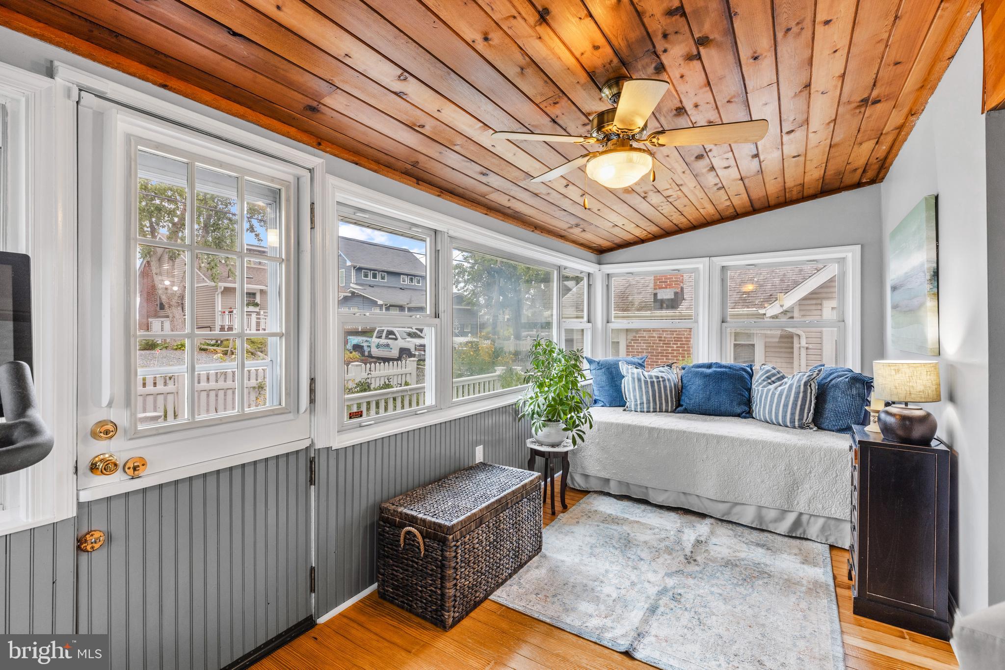 SYLVAN SHORES - Residential