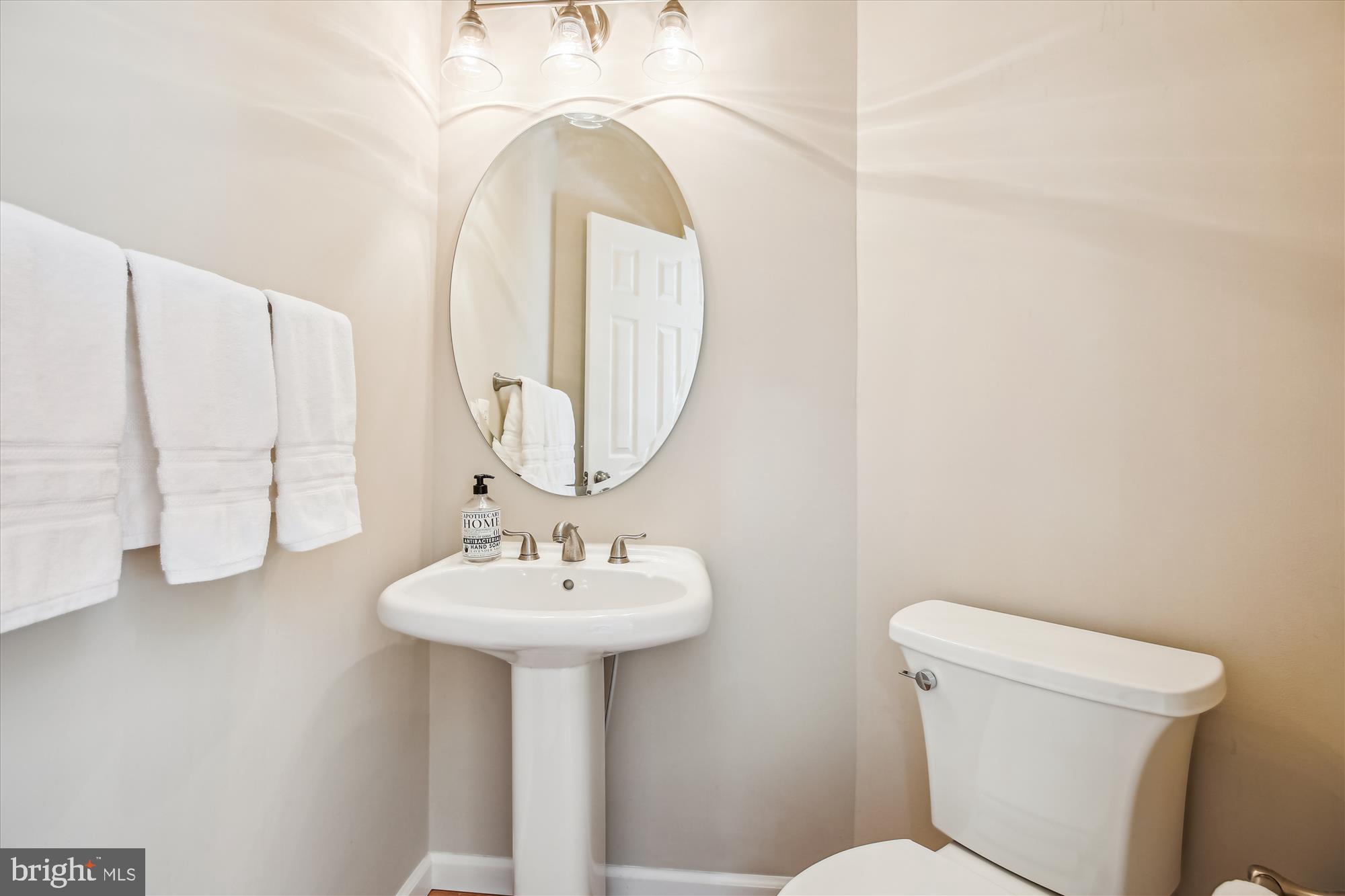 CLOVERLEAF CENTER - Residential